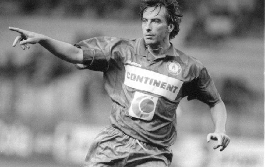 Le Stade Malherbe s'est imposé pour la première fois au Vélodrome un soir d'octobre 1996 grâce à un but d'Emmanuel Rival.
