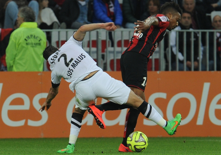 [3e journée de L1] OGC Nice 2-1 SM Caen  Seube_plea