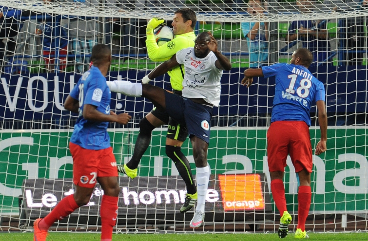 [22e journée de L1] Montpellier HSC 1-2 SM Caen  Vercoutre_assure_1