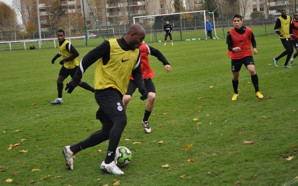 ENT201112_09.jpg