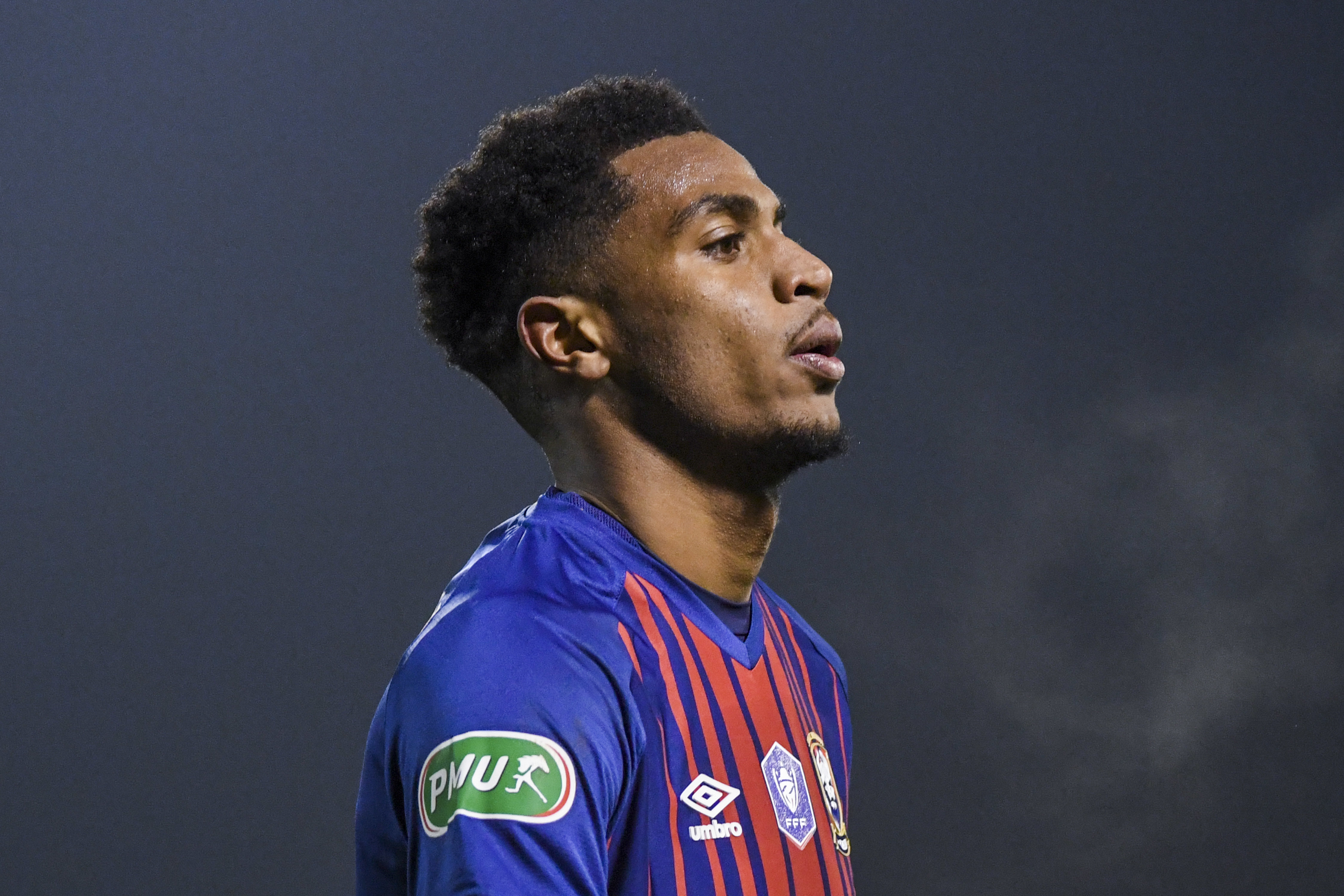 Younn Zahary rejoint le SO Cholet FootballAddict