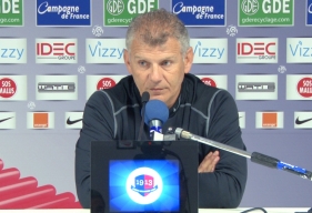 Patrice Garande face à la presse lors de la conférence avant le déplacement au Montpellier HSC.