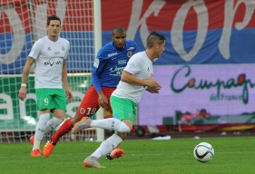 Contre le Stade Malherbe, son ancien club, Romain Hamouma pourrait connaître sa première titularisation en Ligue 1 depuis la 20e journée et une blessure au mollet.