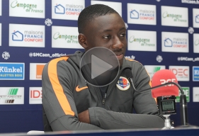 En 2015, Dennis Appiah n'a pas manqué, toutes compétitions confondues, un seul match du SMC. Et le latéral droit caennais entend bien enchaîner en 2016. ©Photo d'archives