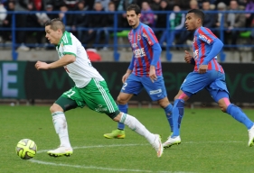 Sous les couleurs du Stade Malherbe entre 2010 et 2012, Romain Hamouma effectuera son retour à d'Ornano, dimanche, avec les "Verts".