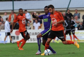 Lorient comptera sur son capitaine, Yann Jouffre, auteur d'un but et d'une passe décisive lors de la dernière sortie des Merlus à domicile, pour dynamiser son attaque.