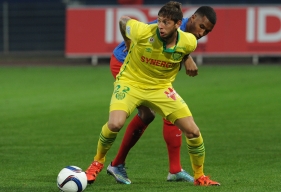 Auteur de six réalisations en Ligue 1 cette saison, l'ex-Caennais Emiliano Sala qui s'est engagé pour cinq ans avec le FC Nantes cet été est le meilleur buteur des Canaris.