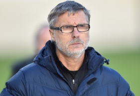 Compte tenu du calendrier un peu tronqué du CFA2, Robert Boivin n'a dirigé qu'à deux reprises la réserve du Stade Malherbe depuis son arrivée pour un succès et un nul.