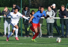 Christopher Opéri, ici contre le PSG, pourrait faire partie des éléments, habitués à jouer dans les catégories supérieures, susceptibles de renforcer l'équipe de Frank Dechaume.