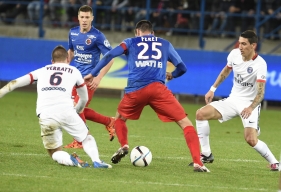 Julien Féret et les Caennais n'ont pas réussi l'exploit de battre le PSG de Marco Verratti et d'Angel Di Maria. Avec un doublé, l'Argentin a été le grand artisan du succès parisien.