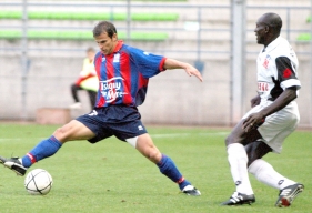 Auteur de l'ouverture du score, la recrue serbe Ljubisa Rankovic avait inscrit, à cette occasion, son seul but chez les "Bleu et Rouge" en deux ans de présence en Normandie.