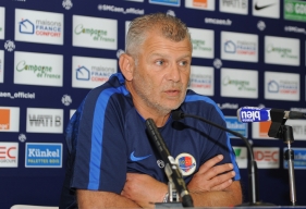 Patrice Garande lors de la conférence de presse avant OM - SM Caen.