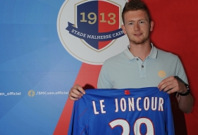 RECRUE ESTIVALE DU STADE MALHERBE CAEN, FLORIAN LE JONCOUR A ÉTÉ PRÉSENTÉ, CE JEUDI 25 JUIN, À LA PRESSE RÉGIONALE. IL PORTERA LE NUMÉRO 29 SOUS LES COULEURS MALHERBISTES.
