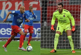 Après Paul Reulet, Dennis Appiah, Emmanuel Imorou, Damien Da Silva et Hervé Bazile, le SMC enregistre avec Alaeddine Yahia et Rémy Vercoutre ses 6e et 7e prolongations.
