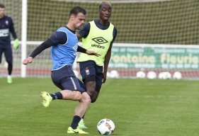 Suspendu contre Montpellier le week-end dernier après son expulsion à Lorient, Damien Da Silva effectue son retour dans le groupe de Patrice Garande.