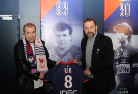 Joueur du Stade Malherbe pendant trois saisons entre 1989 et 1992, Michel Rio a retrouvé samedi soir l'un de ses anciens coéquipiers de l'époque : un certain Xavier Gravelaine.
