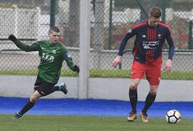 Durant ses deux saisons au Stade Malherbe (il était prêté lors de l'exercice précédent à Avranches), Florian Le Joncour a uniquement joué avec la réserve en N3.