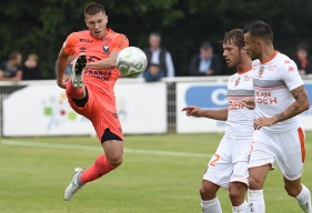 Pour cette première journée de championnat face à Montpellier, Jonathan Delaplace - ici, lors de la préparation contre Lorient - devrait être associé au milieu de terrain au capitaine Julien Féret et au jeune Durel Avounou.