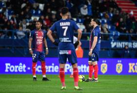 Le Stade Malherbe Caen a subi sa plus lourde défaite de la saison samedi soir mais reste à deux points de la place de barragiste
