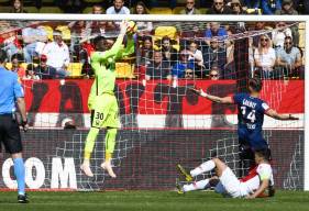 En plus des nombreux arrêts décisifs, Brice Samba a aussi soulagé sa défense dans les airs sur les 13 corners joués par l'AS Monaco