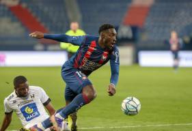 Alexandre Mendy a beaucoup pesé sur la défense des Chamois Niortais samedi soir à d'Ornano