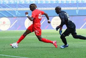 Kelian Nsona a devancé Yohann Thuram pour doubler la mise quelques minutes après l'ouverture du score de Yacine Bammou