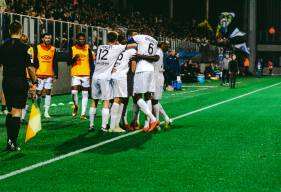 La joie des joueurs du Stade Malherbe après l'ouverture du score de Mehdi Chahiri samedi soir