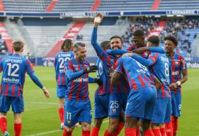 Les joueurs du Stade Malherbe Caen après le but inscrit par Alexandre Mendy samedi face à Dunkerque