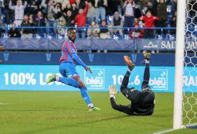 Alexandre Mendy a inscrit son onzième but de la saison et devient co-meilleur buteur de Ligue 2 BKT