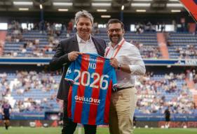 Jean-Baptiste Montes aux côtés d'Olivier Pickeu lors du premier match de la saison à domicile samedi dernier