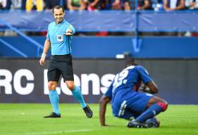 Thierry Bouille n'a plus arbitré un match de Ligue 2 BKT depuis la saison 2019 / 2020