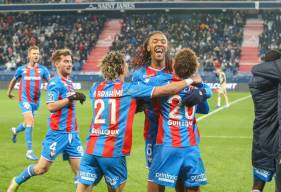 La joie des Caennais après le but victorieux marqué par Alexandre Mendy en toute fin de match