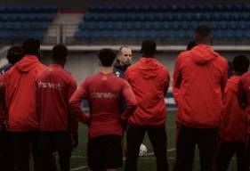Nouvel entraîneur du Stade Malherbe Caen, Bruno Baltazar a dirigé sa première séance avec le groupe professionnel