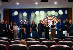 Lors du 3ème Festival Open Football Club organisé par le Fondaction du Football, nos jeunes du centre ont remporté le Prix de l’Originalité pour leur projet photo, retraçant, en immersion, les moments forts de leur saison