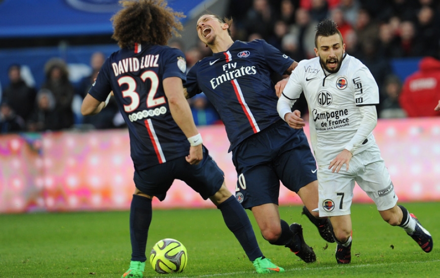 91'. Nicolas Benezet obtient le coup franc salvateur, transformé une minute plus tard par Hervé Bazile.