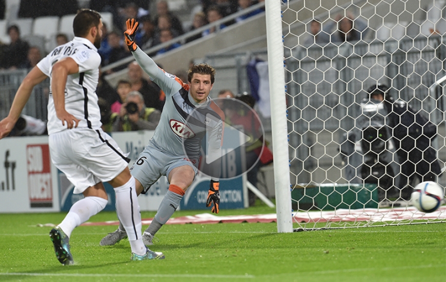 A la suite d'une reprise de volée de Ronny Rodelin repoussée par Cédric Carrasso, Syam Ben Youssf, resté aux avant-postes à la suite d'un corner, a ouvert le score dès la 6'.