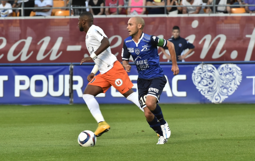 Du haut de ses 38 ans, Benjamin Nivet qui a évolué pendant cinq saisons au SM Caen, entre 2007 et 2012, est le doyen des joueurs de L1 en activité. ©ESTAC Robert Flamisset.