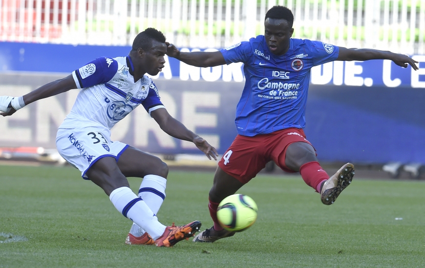 Prêté avec option d'achat par les "Verts" cet hiver, Ismaël Diomandé va signer un contrat de trois ans avec le SMC. L'international ivoirien sera lié au club normand jusqu'en 2019.