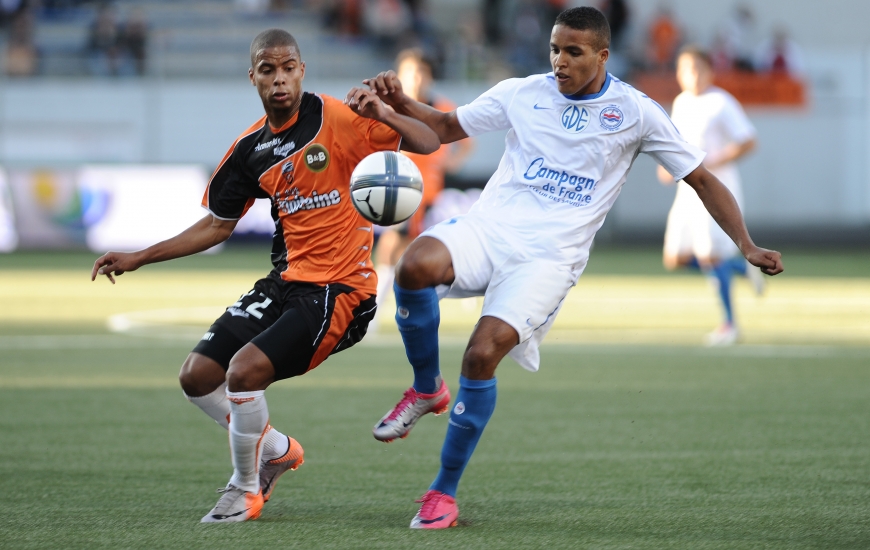 Au Moustoir, Youssef El Arabi signe sa quatrième réalisation en l'espace de six journées. L'international marocain finira le championnat avec 17 buts.