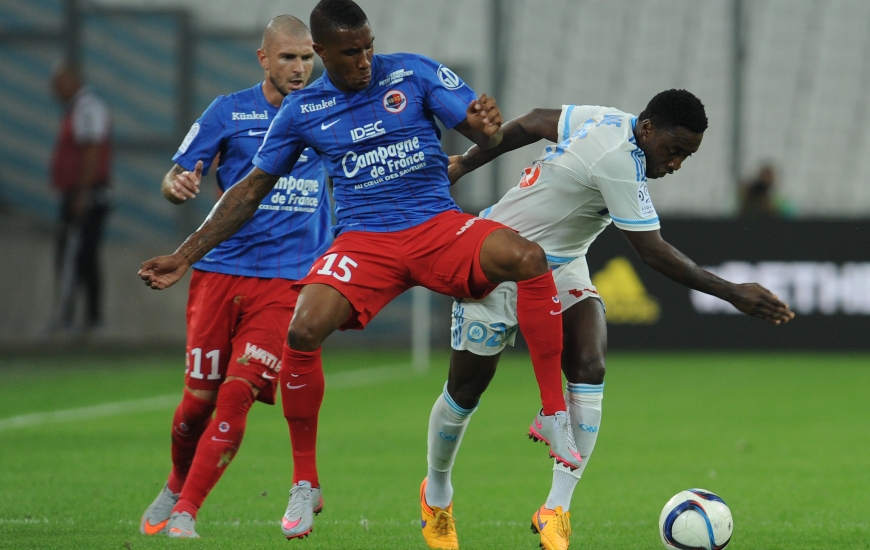 De retour dans le groupe caennais après une blessure au mollet qui l'a éloigné des terrains pendant deux semaines, Emmanuel Imorou postule à une place de titulaire.