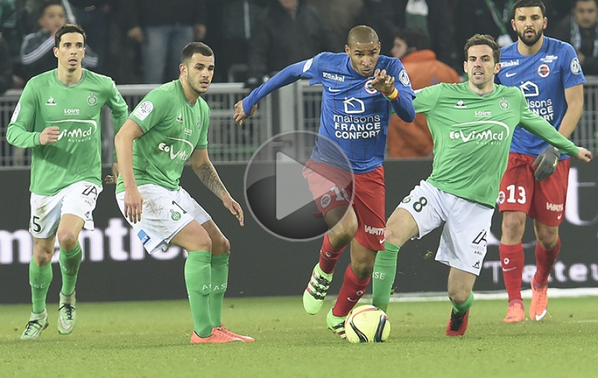 A l'image de Jordan Adéoti qui mène la charge, la défense à trois défenseurs centraux du Stade Malherbe a parfaitement fonctionné face aux "Verts".