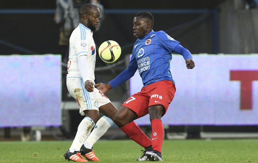 Quand un international en croise un autre. Contre l'OM, JV Makengo, pensionnaire des équipes de France jeunes s'est souvent retrouvé en duel avec Lassana Diarra.