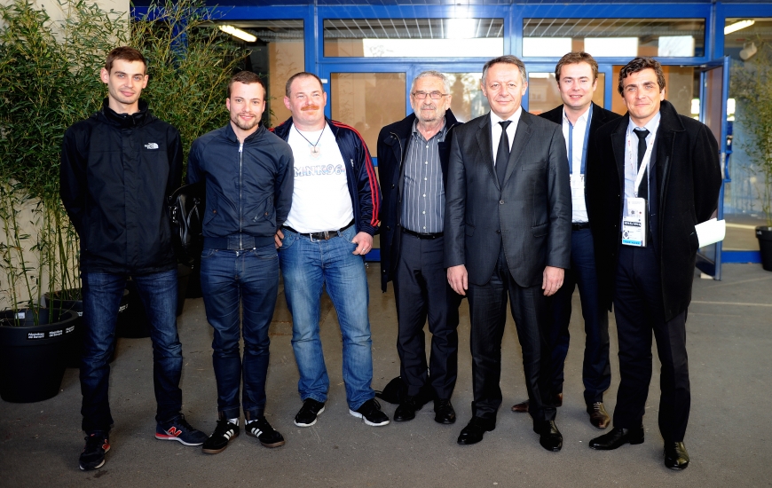 En présence, entre autres, du président Jean-François Fortin, le secrétaire d'état Thierry Braillard a échangé avec les représentants du MNK 96 avant le match contre Lorient.