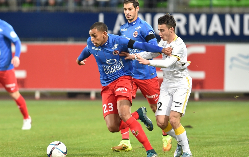 Soir de retrouvailles pour Ronny Rodelin, auteur de trois buts lors de ses trois dernières sorties, qui retrouve son ancien club : le LOSC qui l'a prêté au Stade Malherbe.