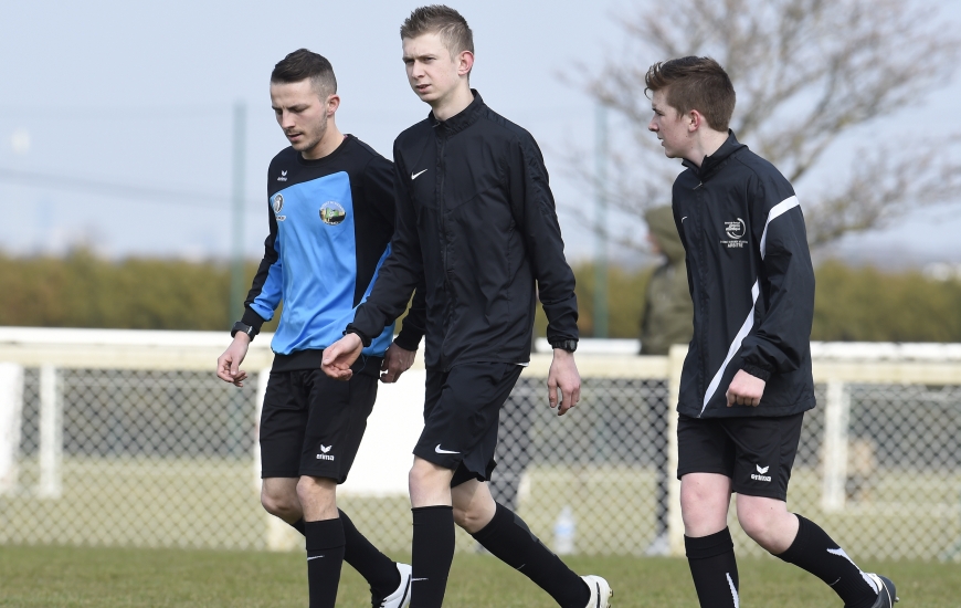 Pour Thierry Chonier, l'arbitrage constitue une excellente opportunité d'assumer des responsabilités, d'affirmer sa personnalité et de réaliser une belle carrière.