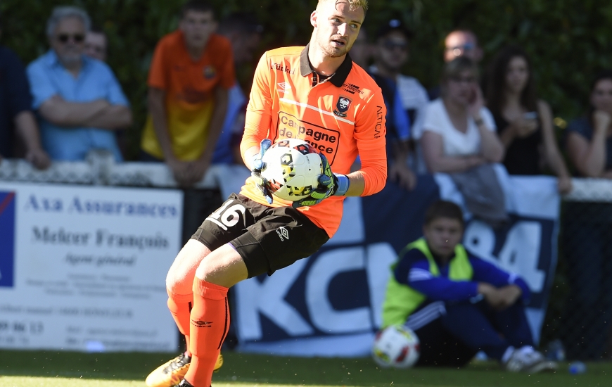 Compte tenu du forfait de Paul Reulet, Louis Deschateaux, malgré une alerte musculaire cette semaine, pourrait garder les cages du SMC contre l'UNFP.