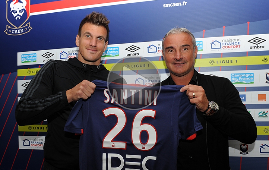 En rejoignant le Stade Malherbe et la Ligue 1, Ivan Santini, ici, en compagnie d'Alain Cavéglia, le directeur sportif caennais, espère se rapprocher de la sélection croate.