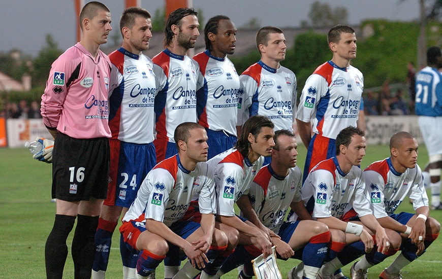 En 2006-2007, Sébastien Mazure, "Titi" Deroin, Vincent Planté, Brahim Thiam et Grégory Proment ont connu la joie d'une montée en Ligue 1 avec Nicolas Seube. Benjamin Nivet les a rejoints la saison d'après.