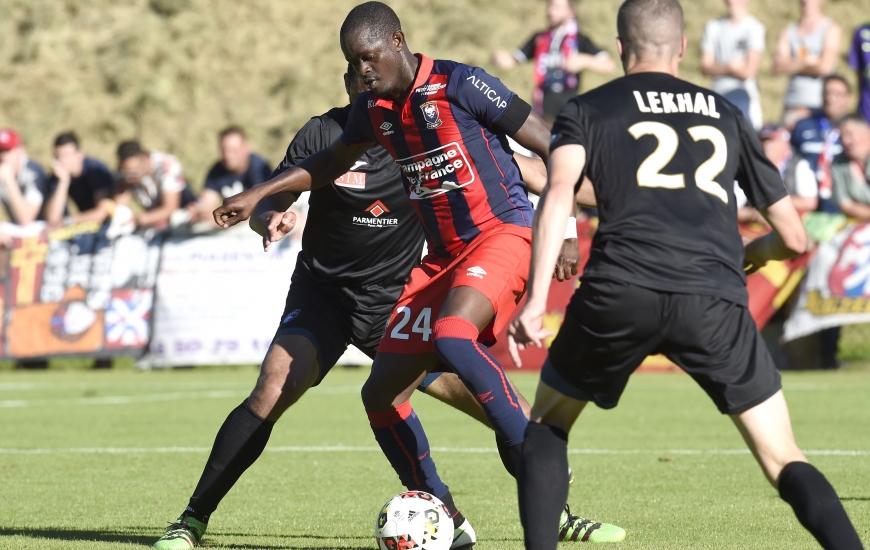 Victime d'une entorse à une cheville au début du stage à Deauville et forfait contre Avranches, Christian Kouakou a disputé l'intégralité de la seconde période face au Havre.