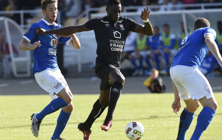 En transformant un penalty à la demi-heure de jeu, Pape Sané, auteur de l'unique but de cette confrontation, a démarré de la meilleure des façons son aventure caennaise.